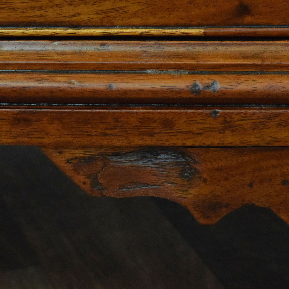 Mahogany Veneer Chest of Drawers