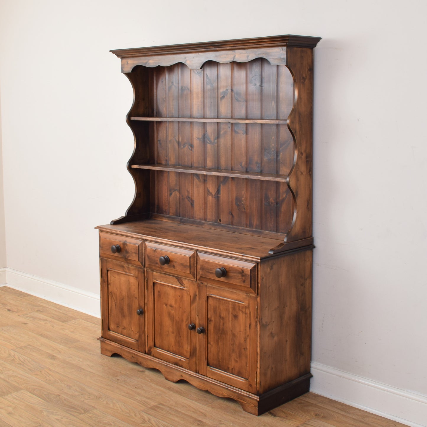 Large Pine Dresser