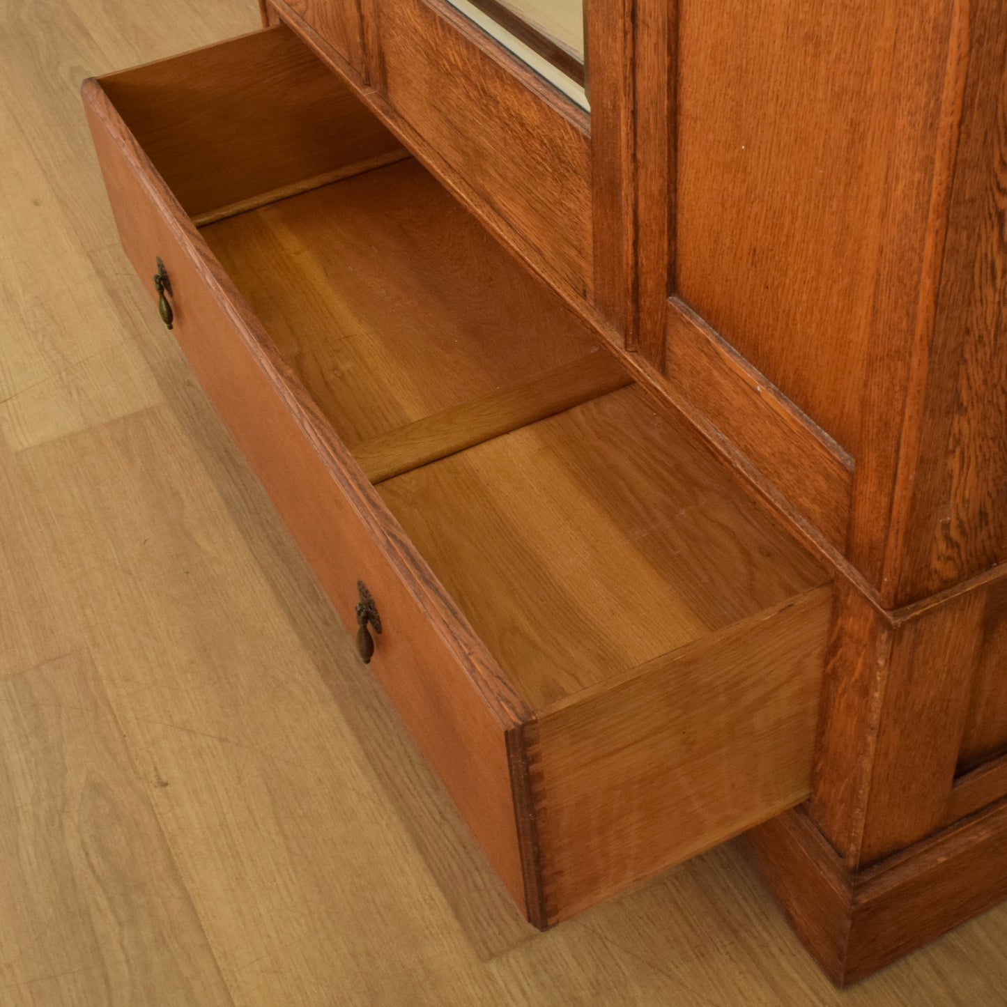 Oak Mirrored Hallrobe