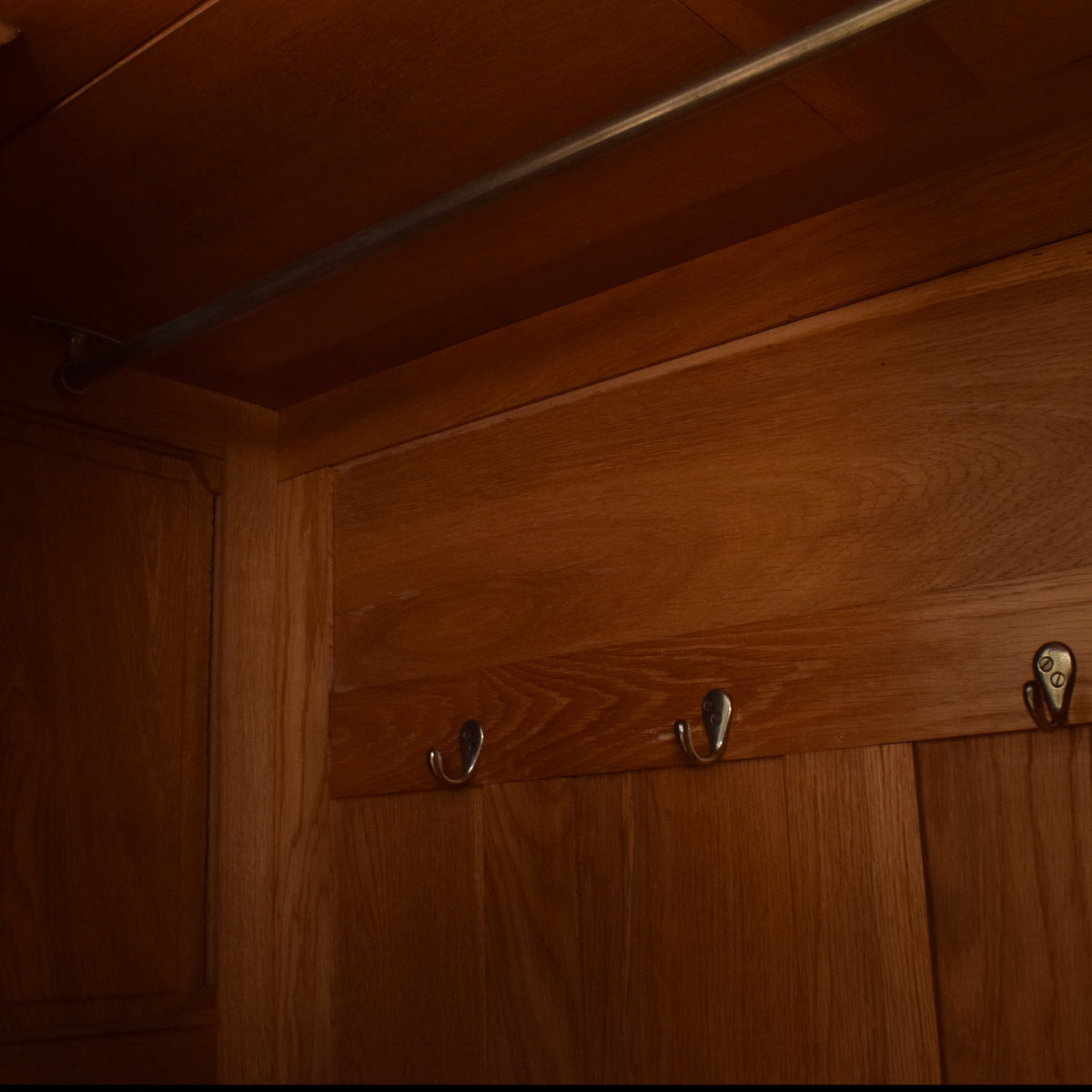 Oak Mirrored Hallrobe