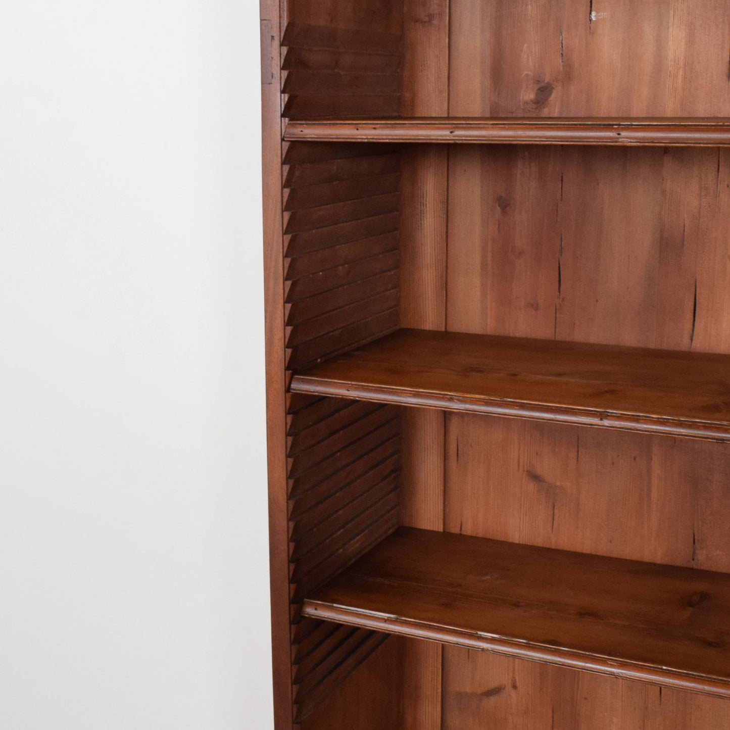 Rustic Mahogany Dresser