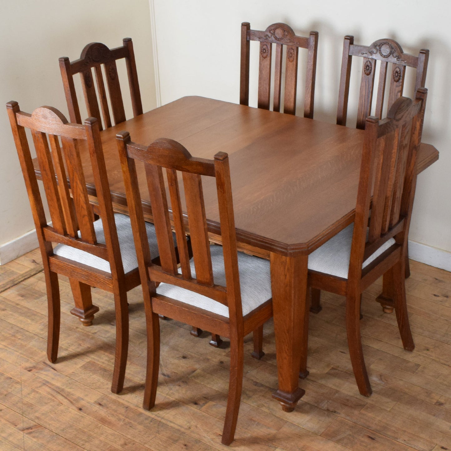 Oak Dining Table and Six