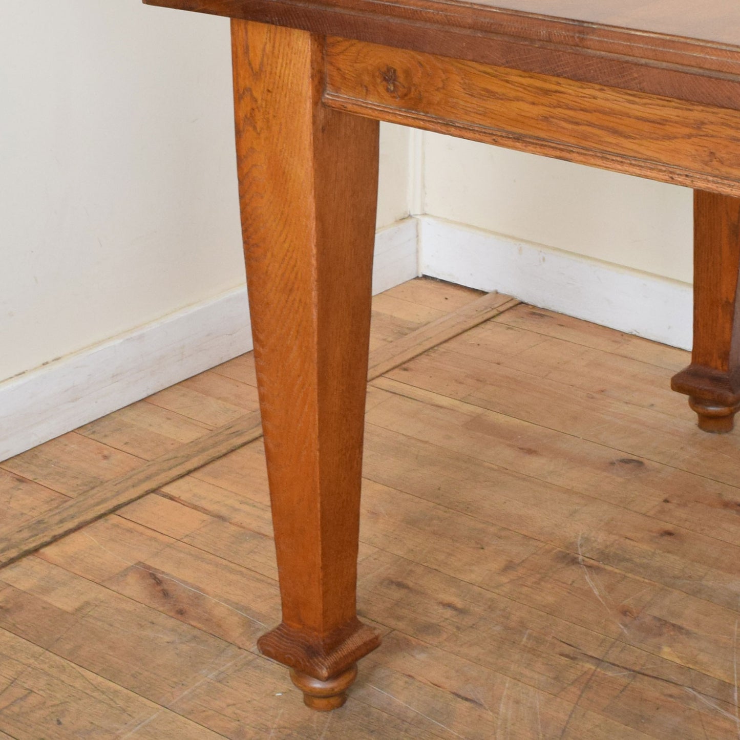 Oak Dining Table and Six