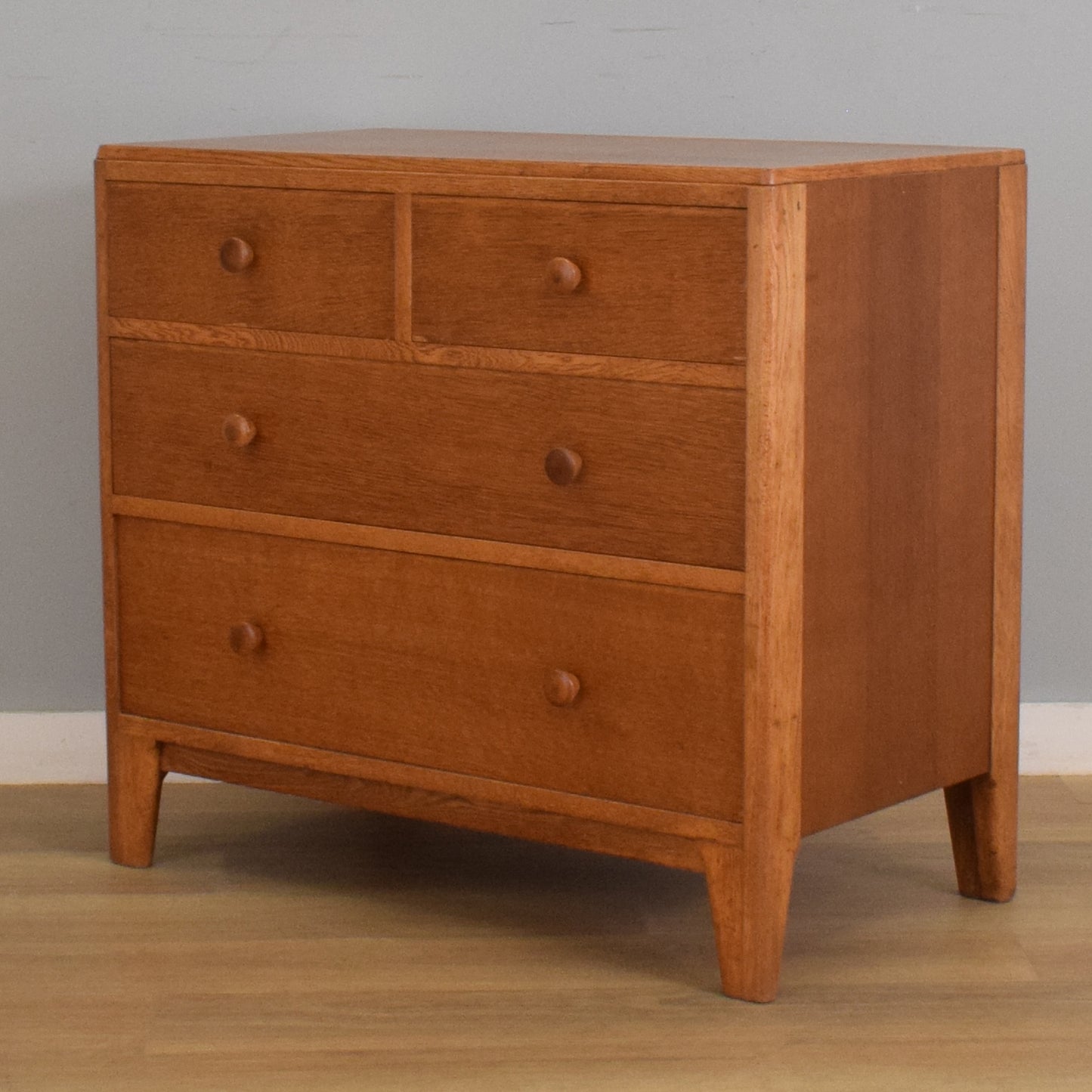 Oak Chest of Drawers