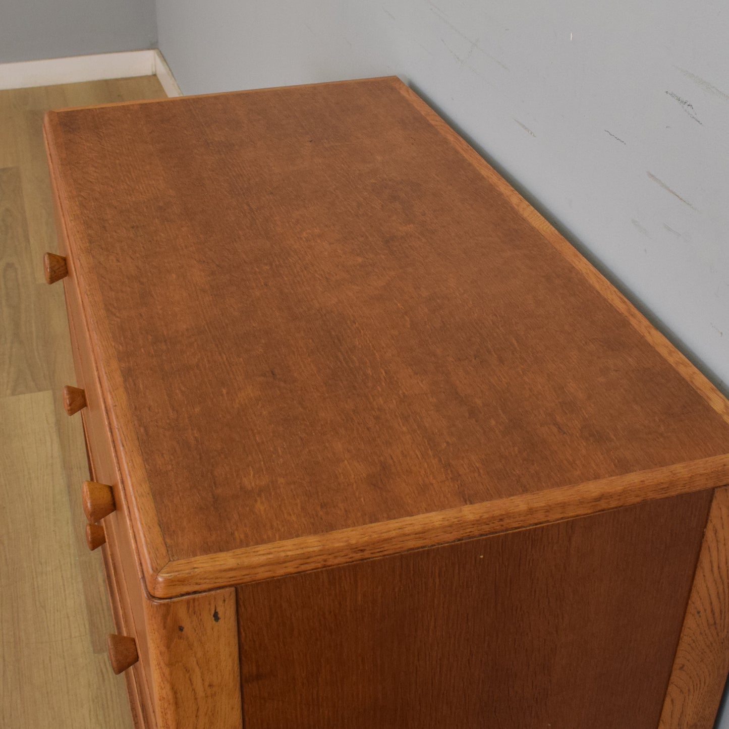 Oak Chest of Drawers