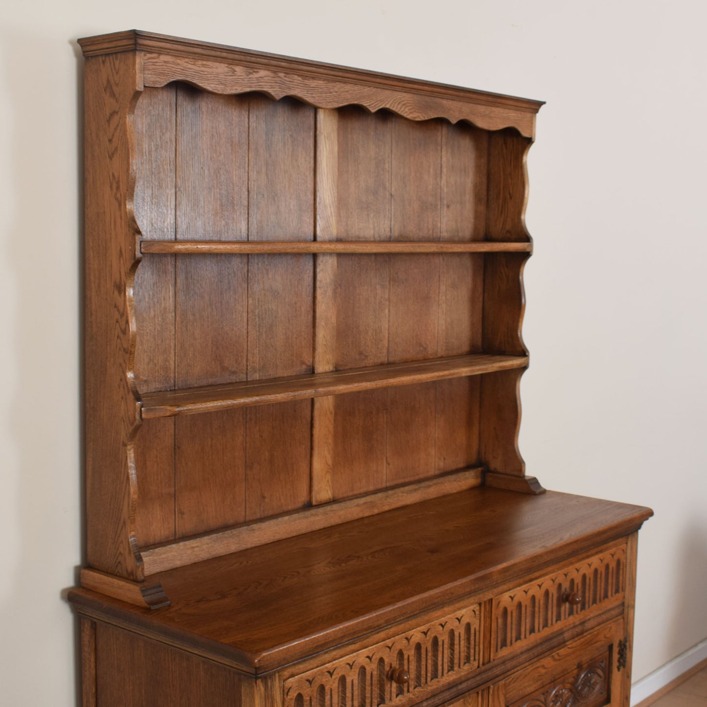 Jaycee Dresser