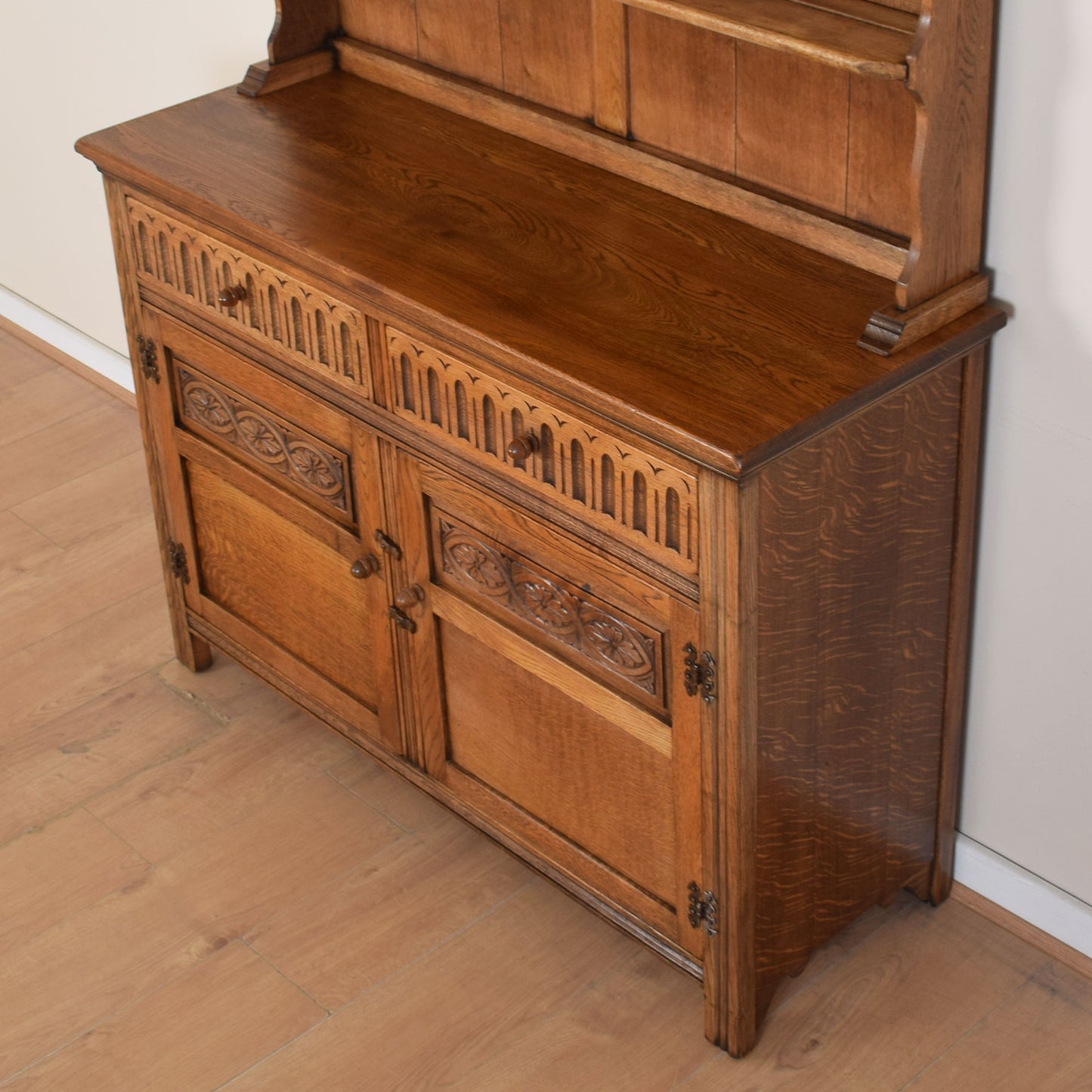 Jaycee Dresser