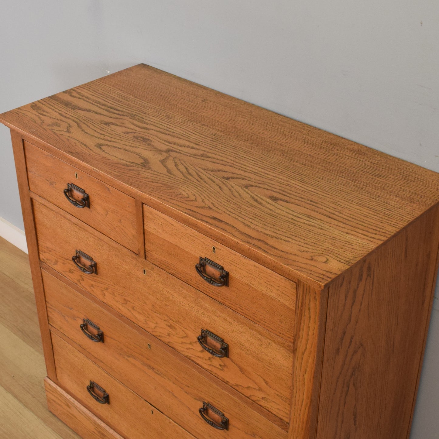 Large Oak Chest of Drawers