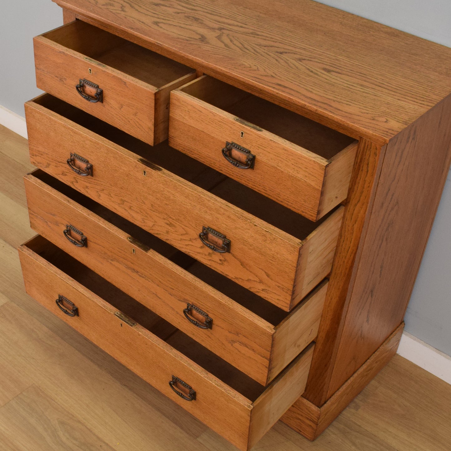 Large Oak Chest of Drawers