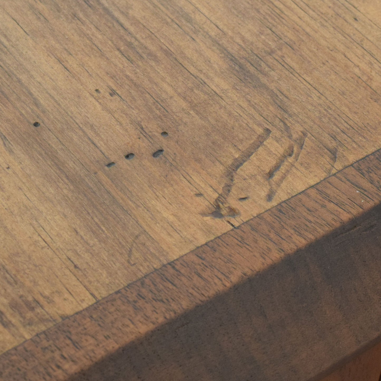 Rustic Oak Chest of Drawers