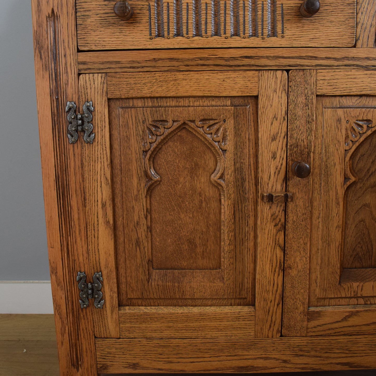 Vintage Oak 'Webber' Dresser