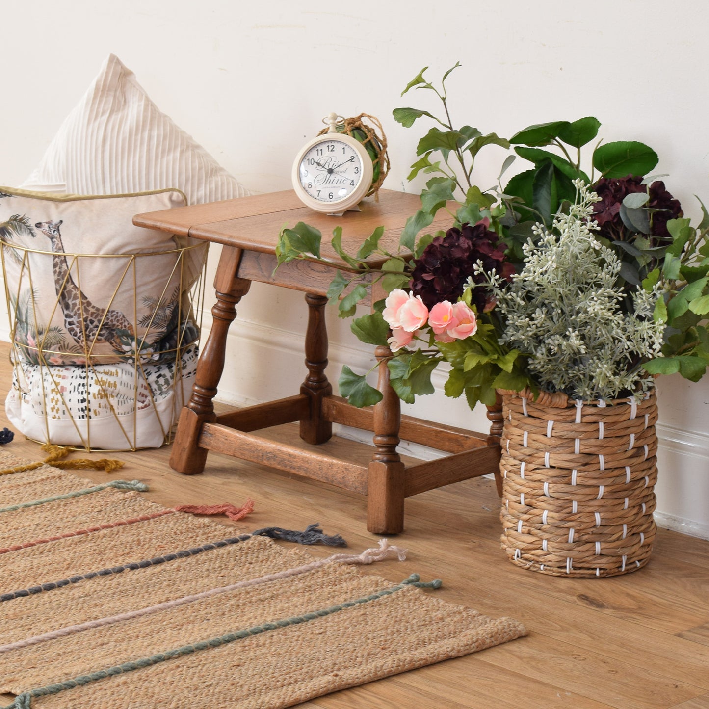 Rotating Drop Leaf Table