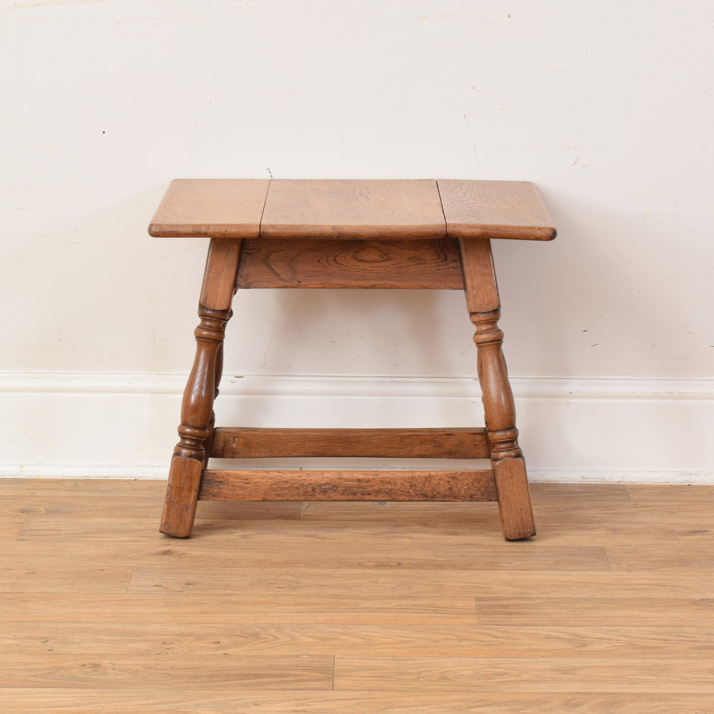Rotating Drop Leaf Table