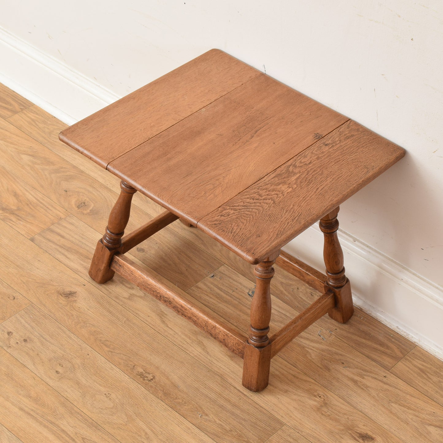 Rotating Drop Leaf Table