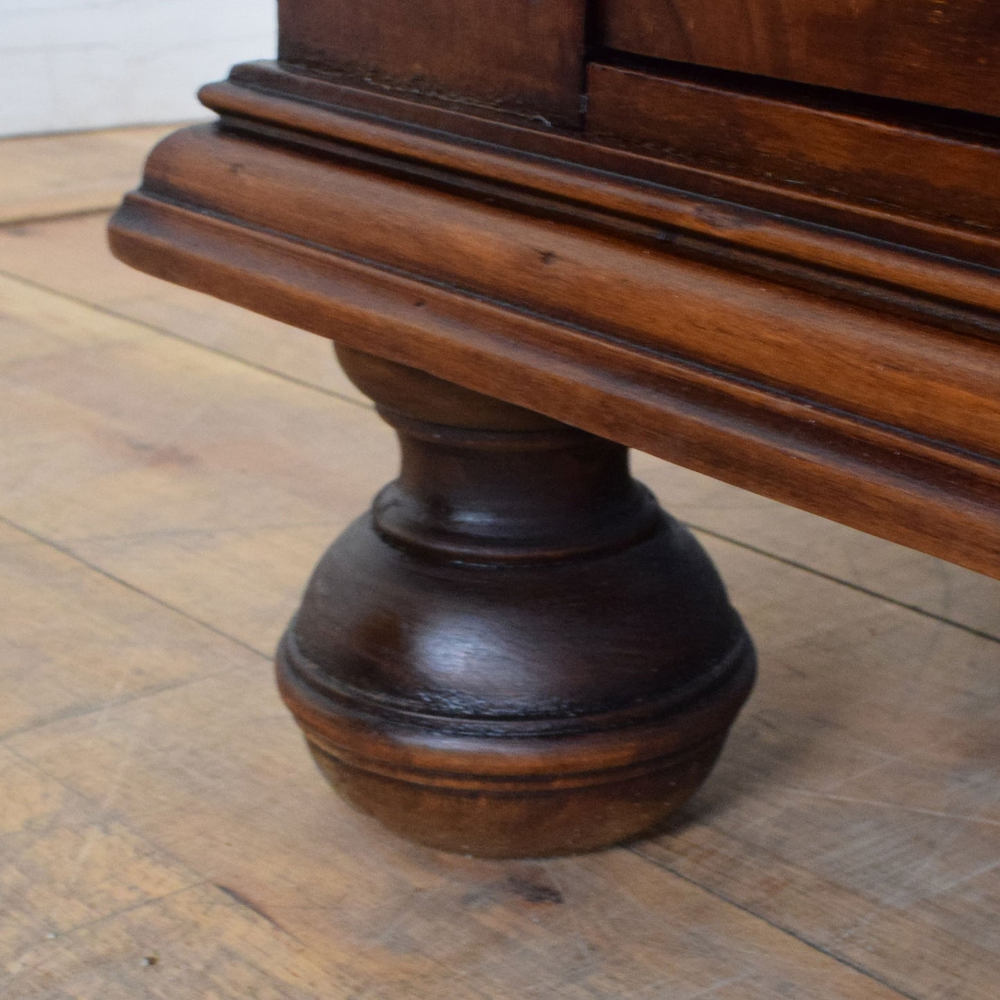 Stained Glass Mahogany Dresser