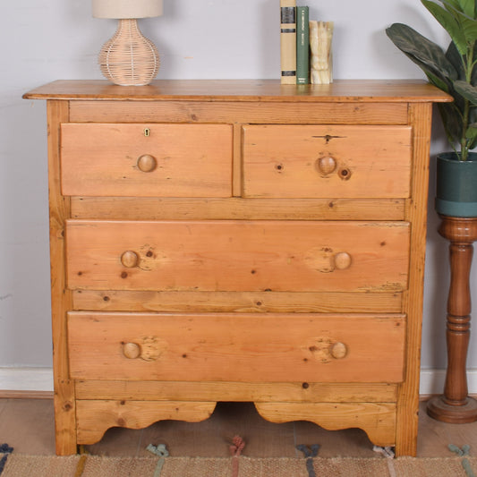 Pine Chest of Drawers