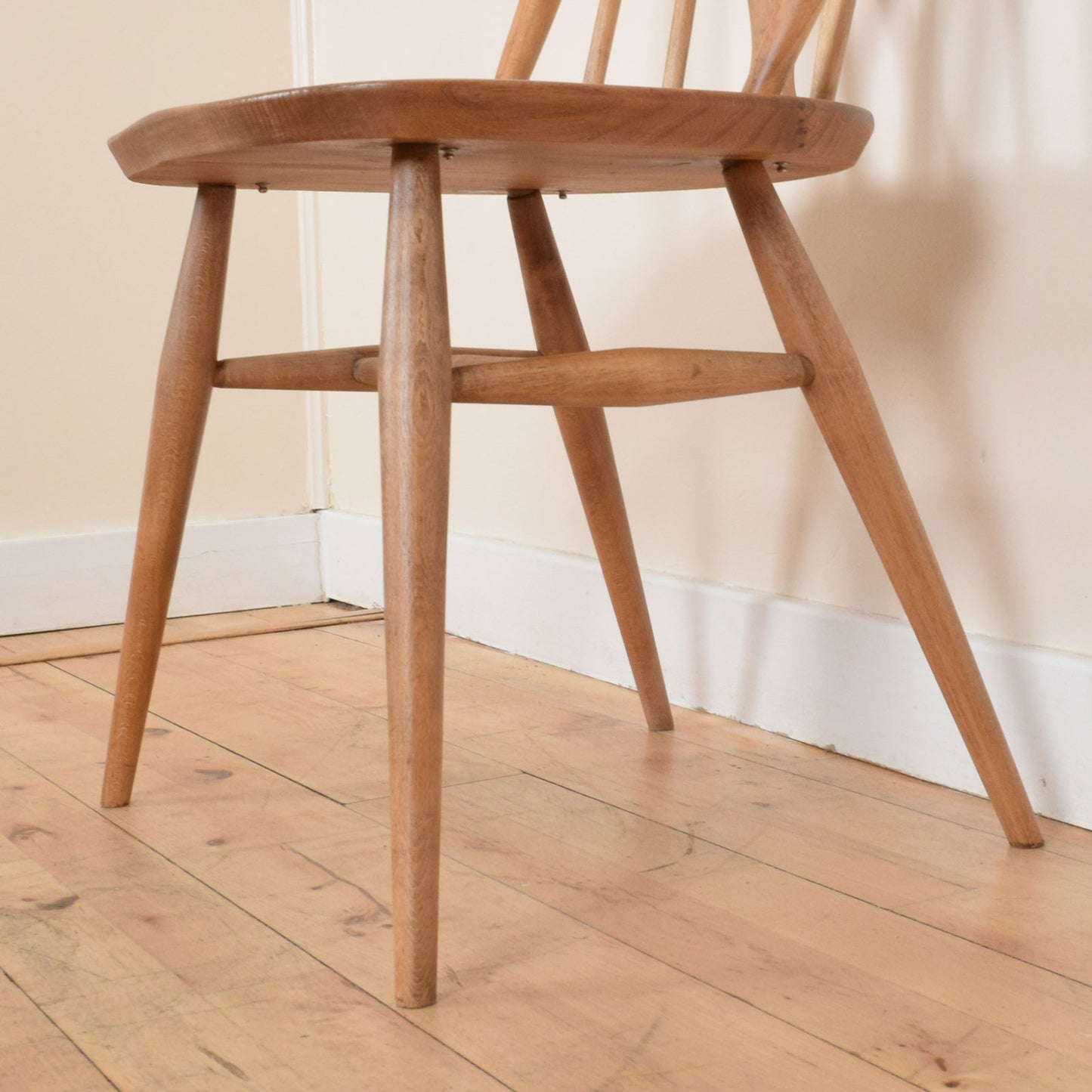 Ercol Extending Table and Six