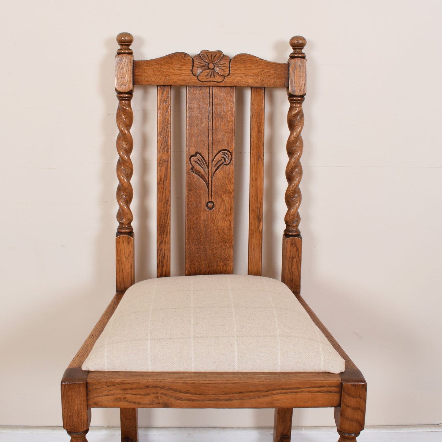 Drop Leaf Table and two chairs.