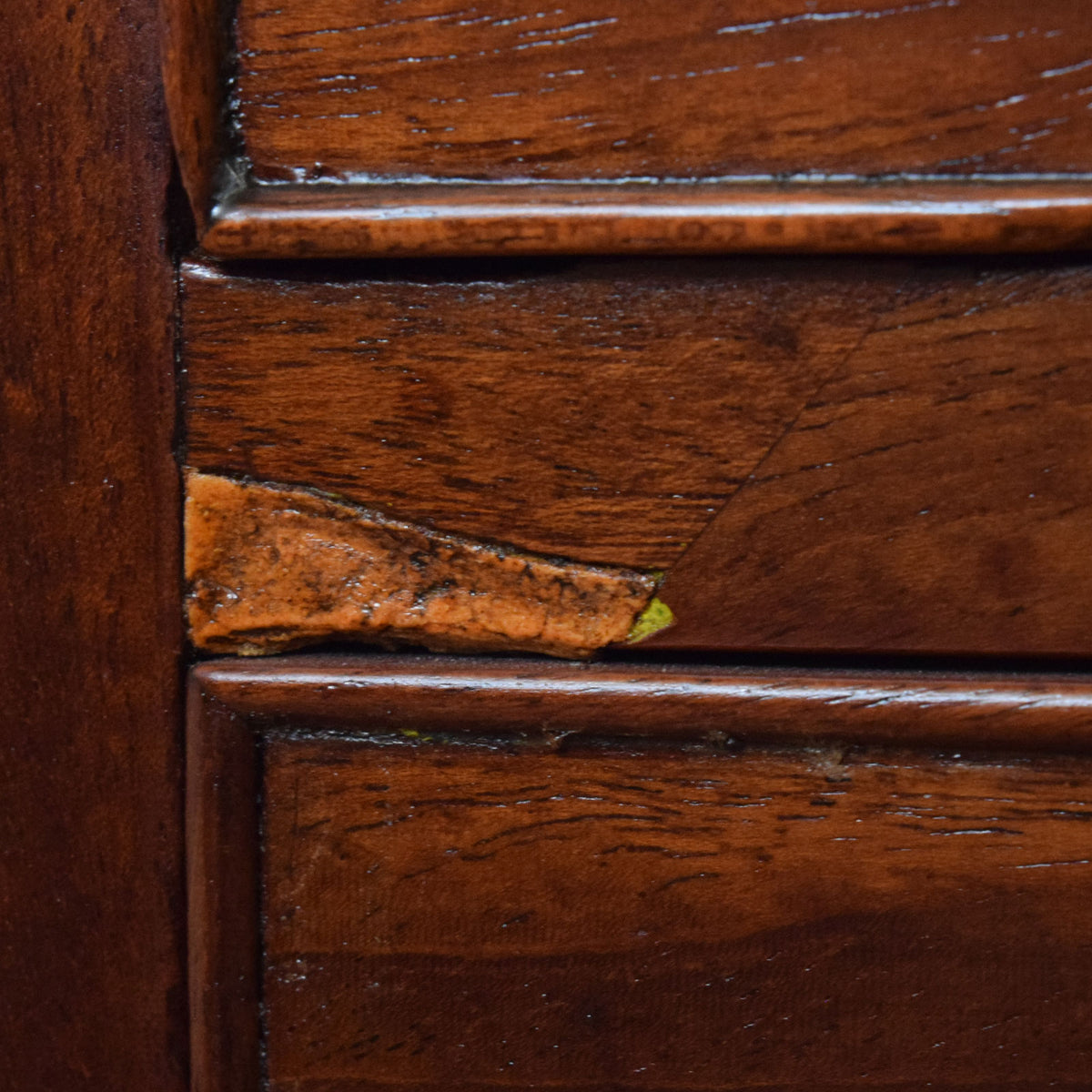 Rustic Mahogany Chest of Drawers