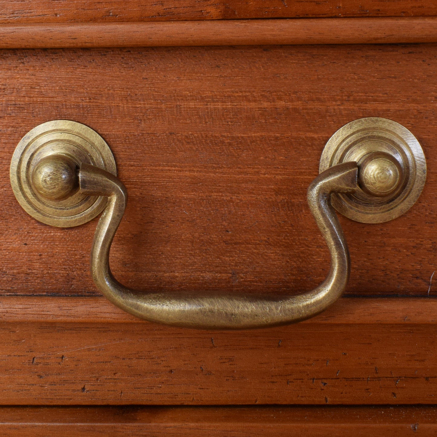 Mahogany Chest Of Drawers
