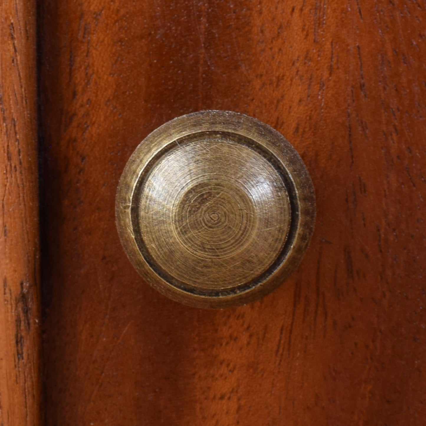 Mahogany Chest Of Drawers