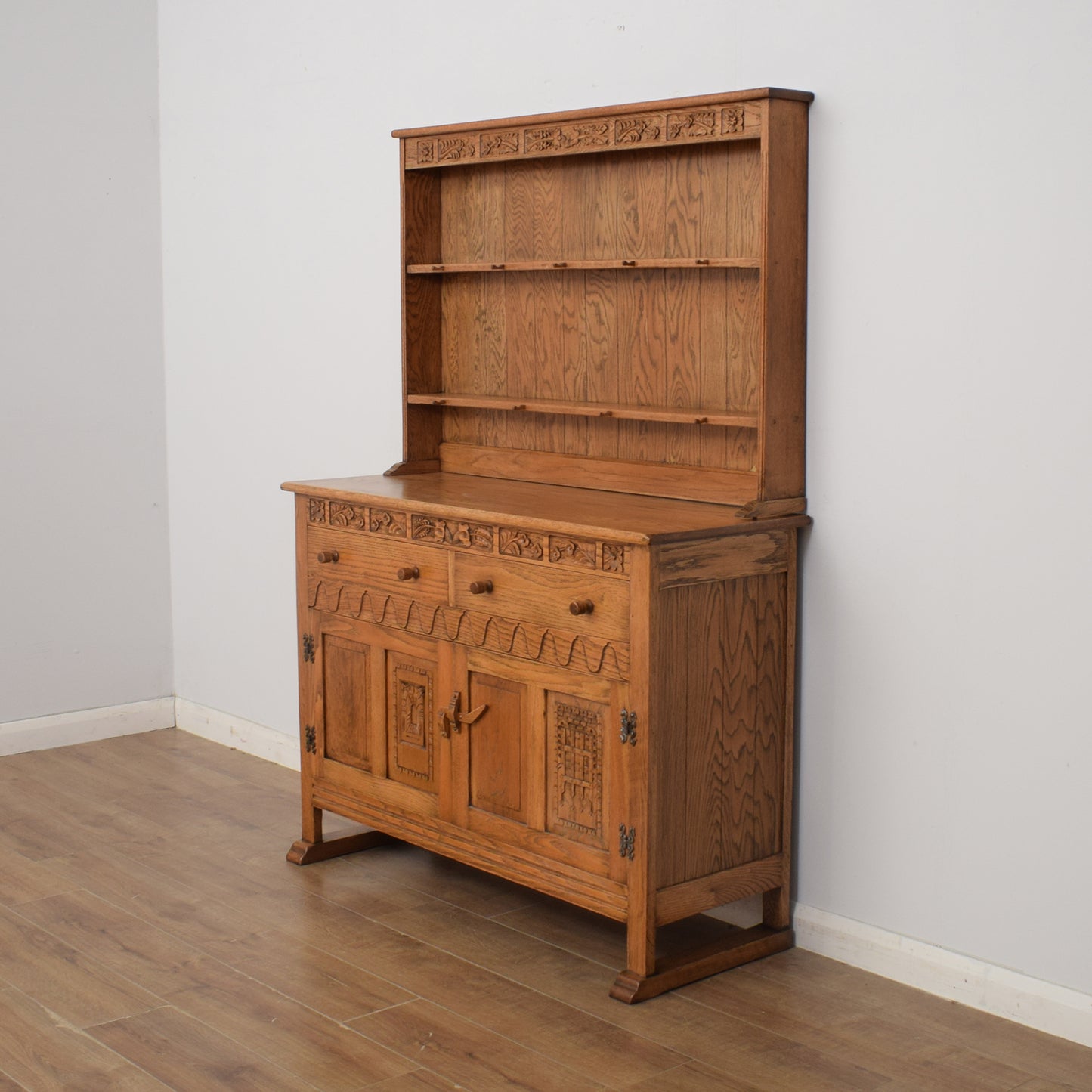 Oak 'Webber' Dresser