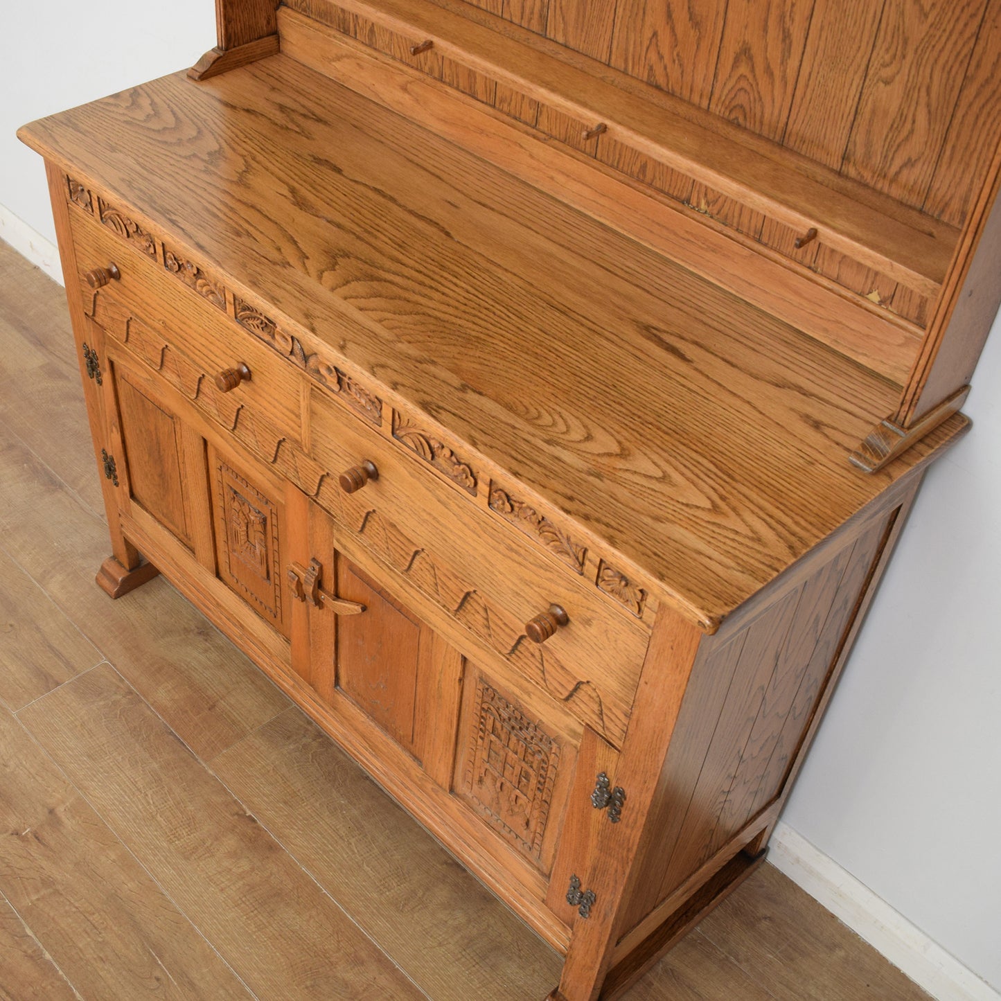 Oak 'Webber' Dresser