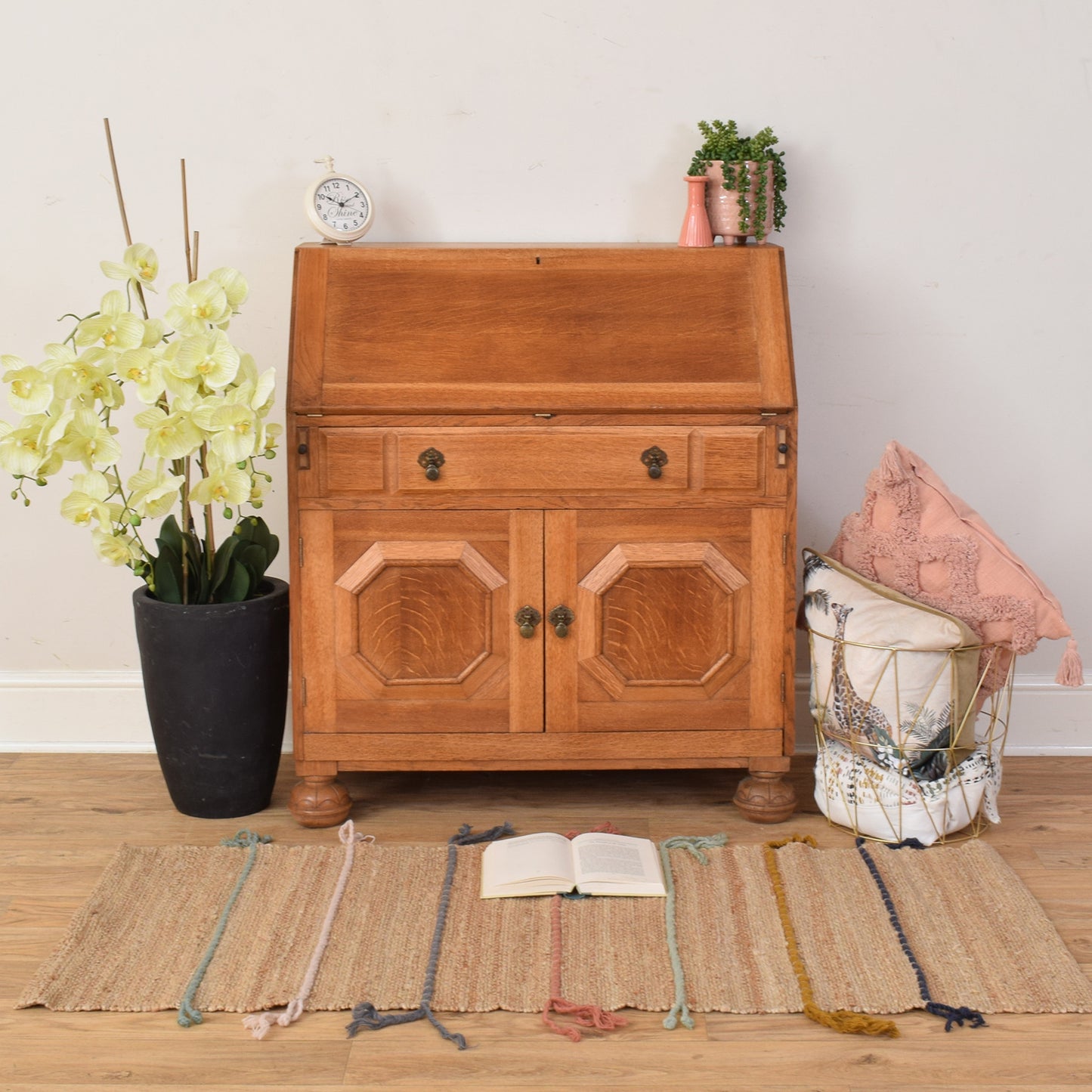 Oak Bureau