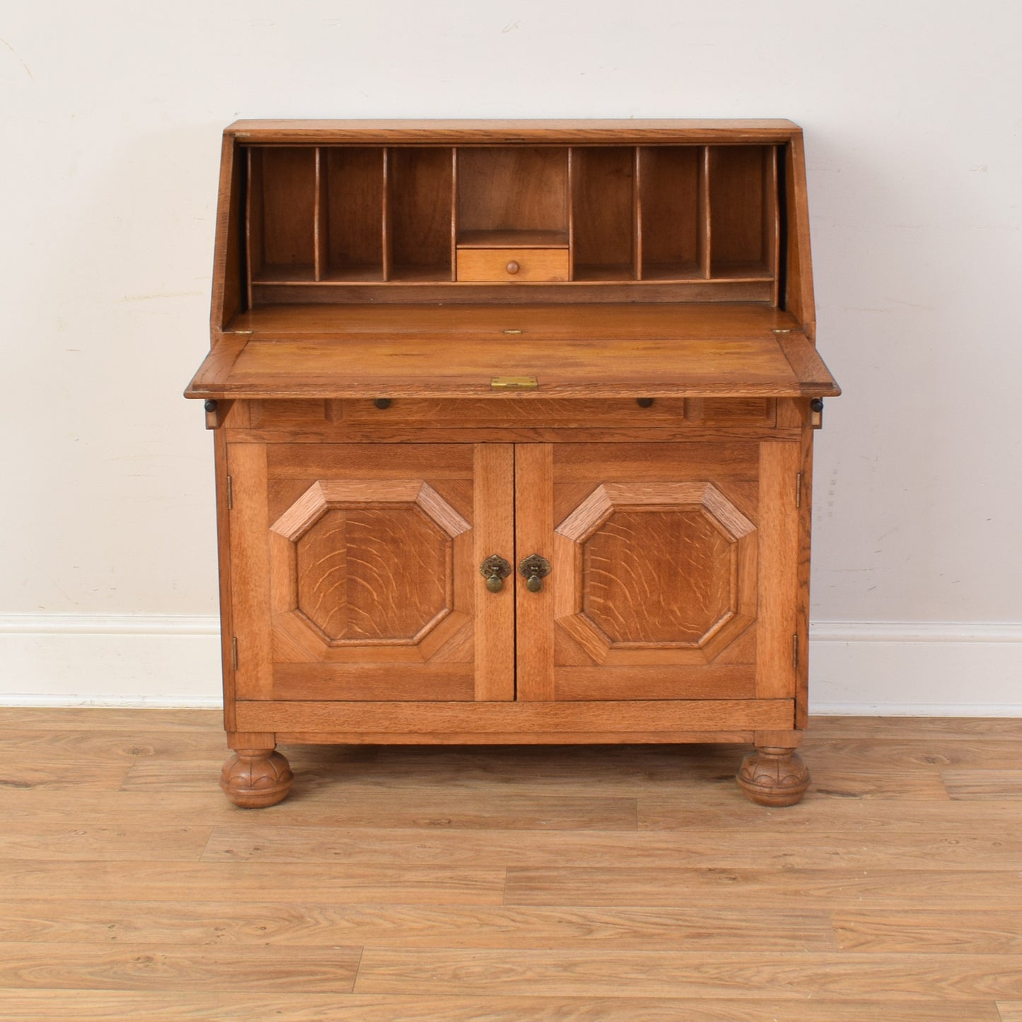 Oak Bureau