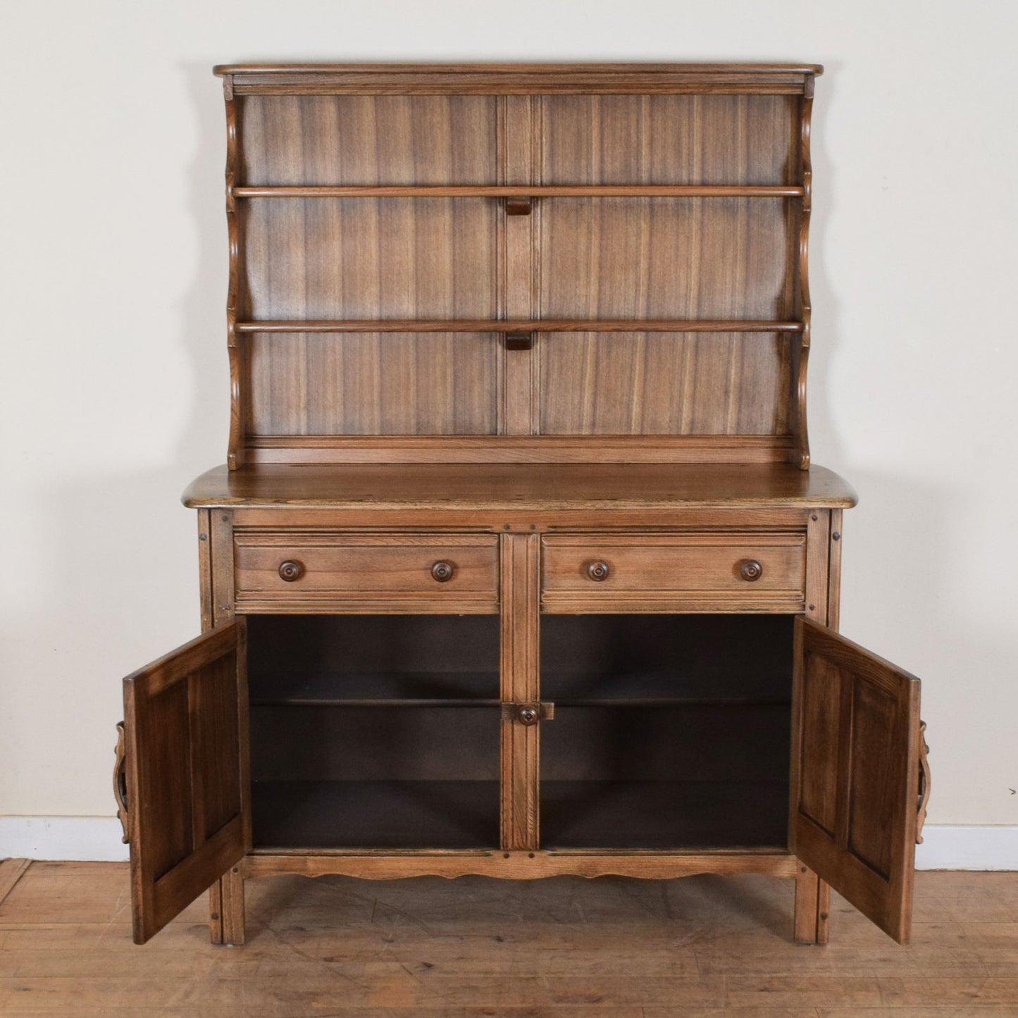 Ercol Dresser