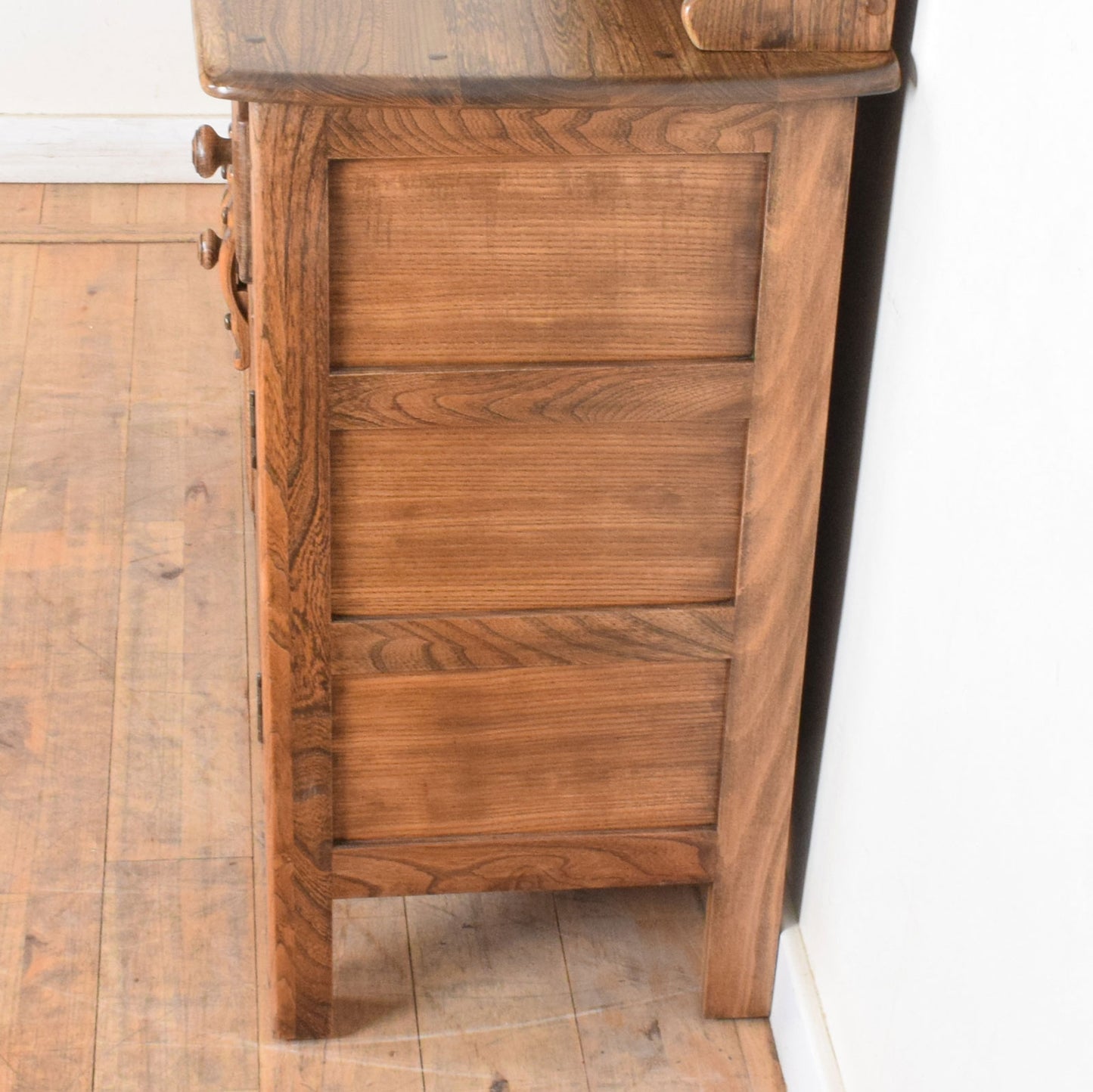 Ercol Dresser