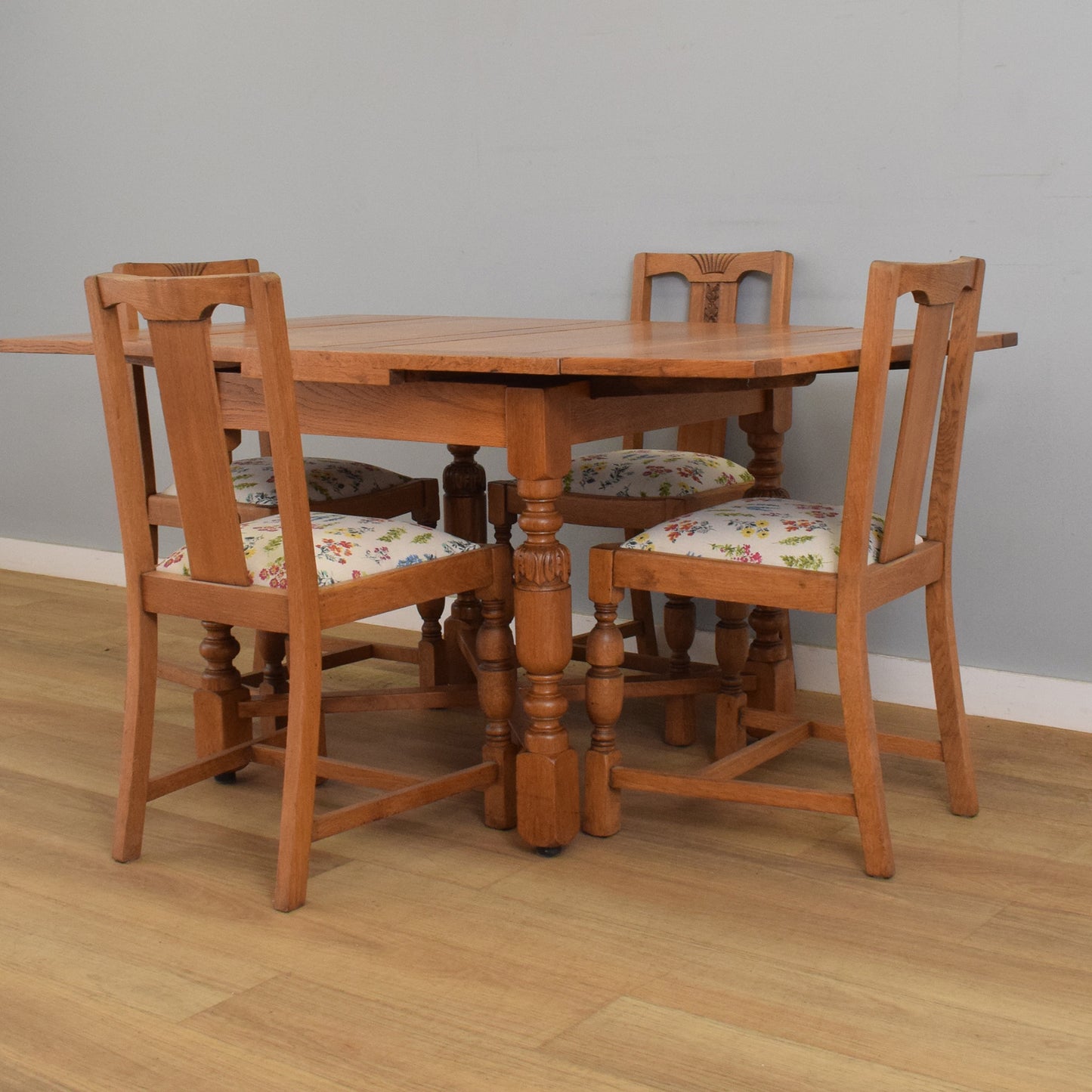 Oak Draw-Leaf Table and Four Chairs