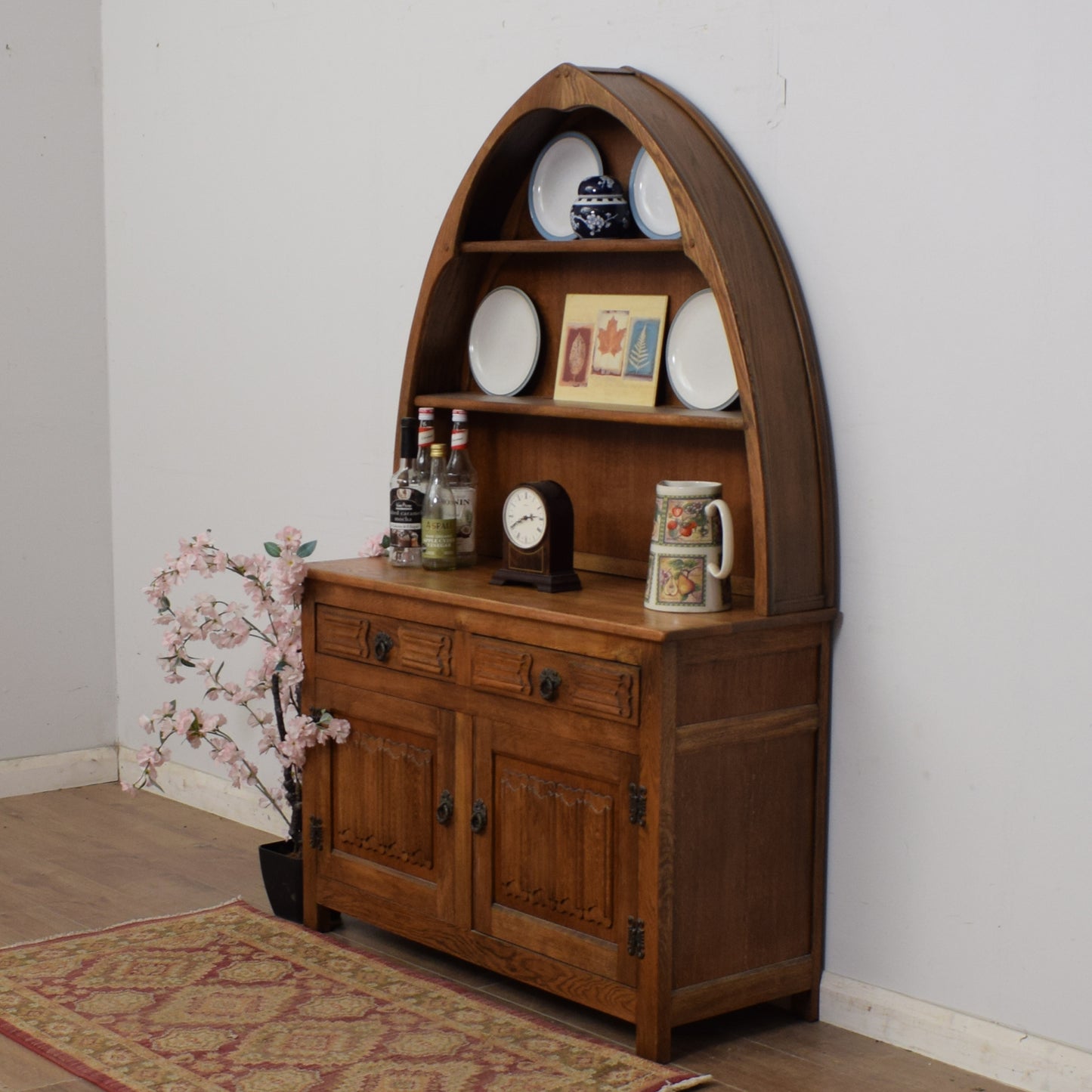 Old Charm Dresser