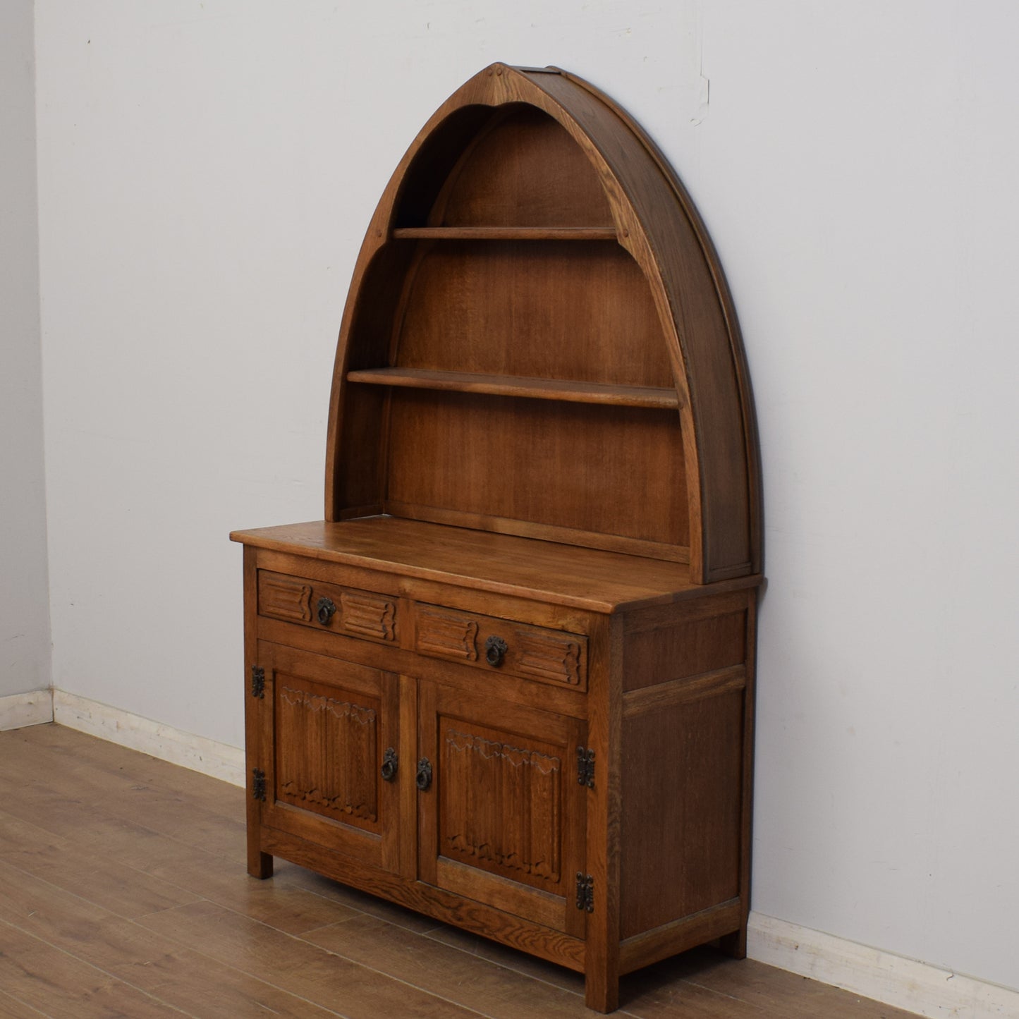 Old Charm Dresser