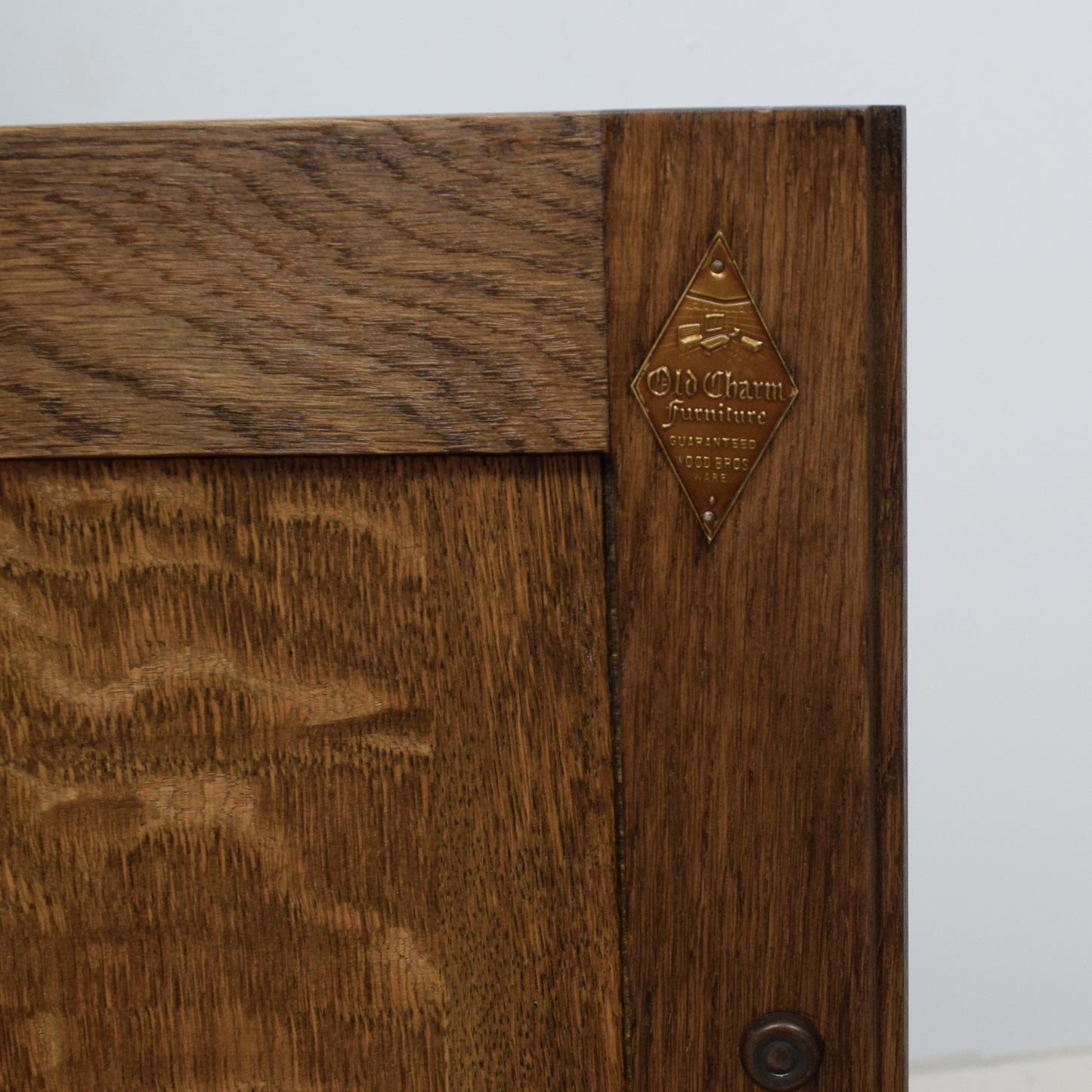 Old Charm Dresser