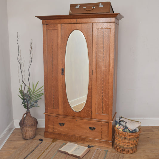 Oak Mirrored Hallrobe
