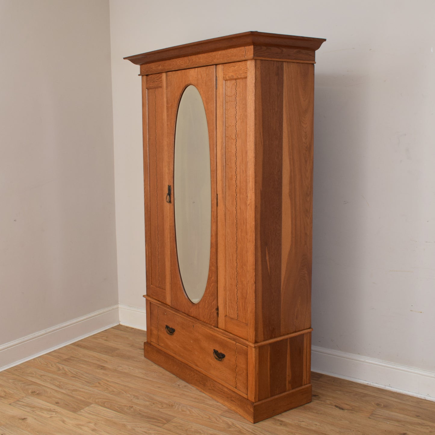 Oak Mirrored Hallrobe