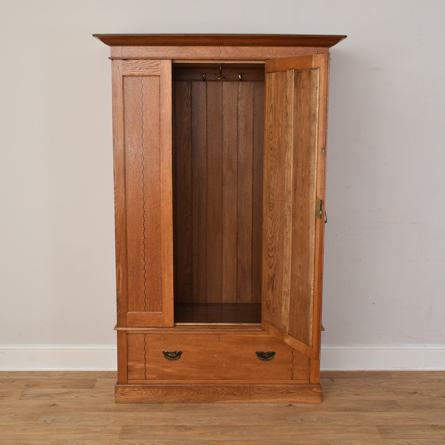 Oak Mirrored Hallrobe