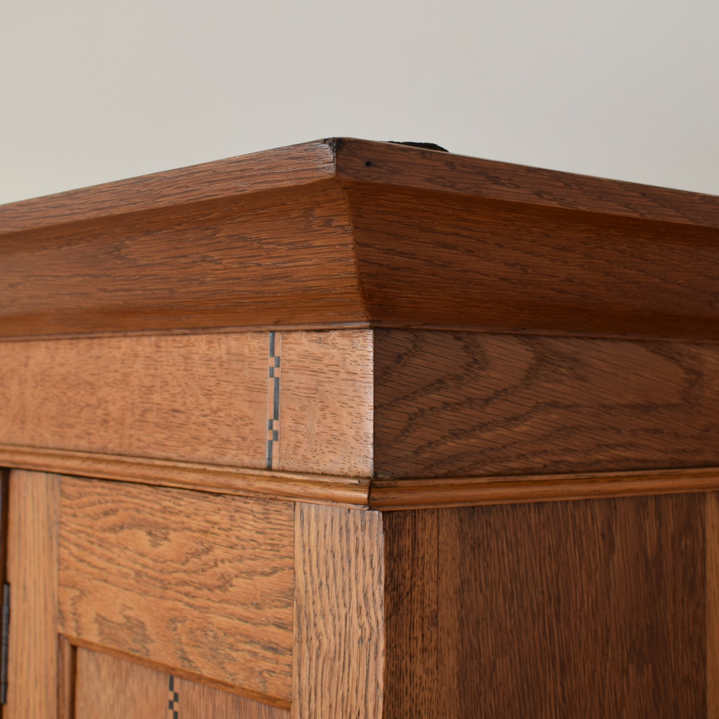 Oak Mirrored Hallrobe