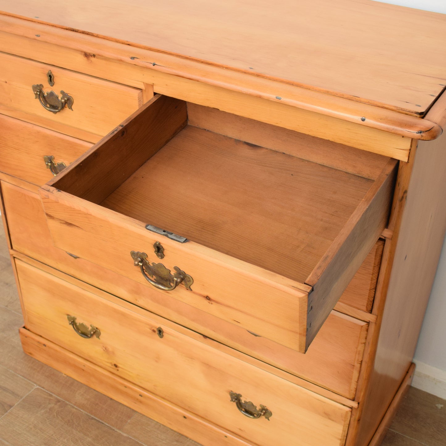 Victorian Pine Chest of Drawers