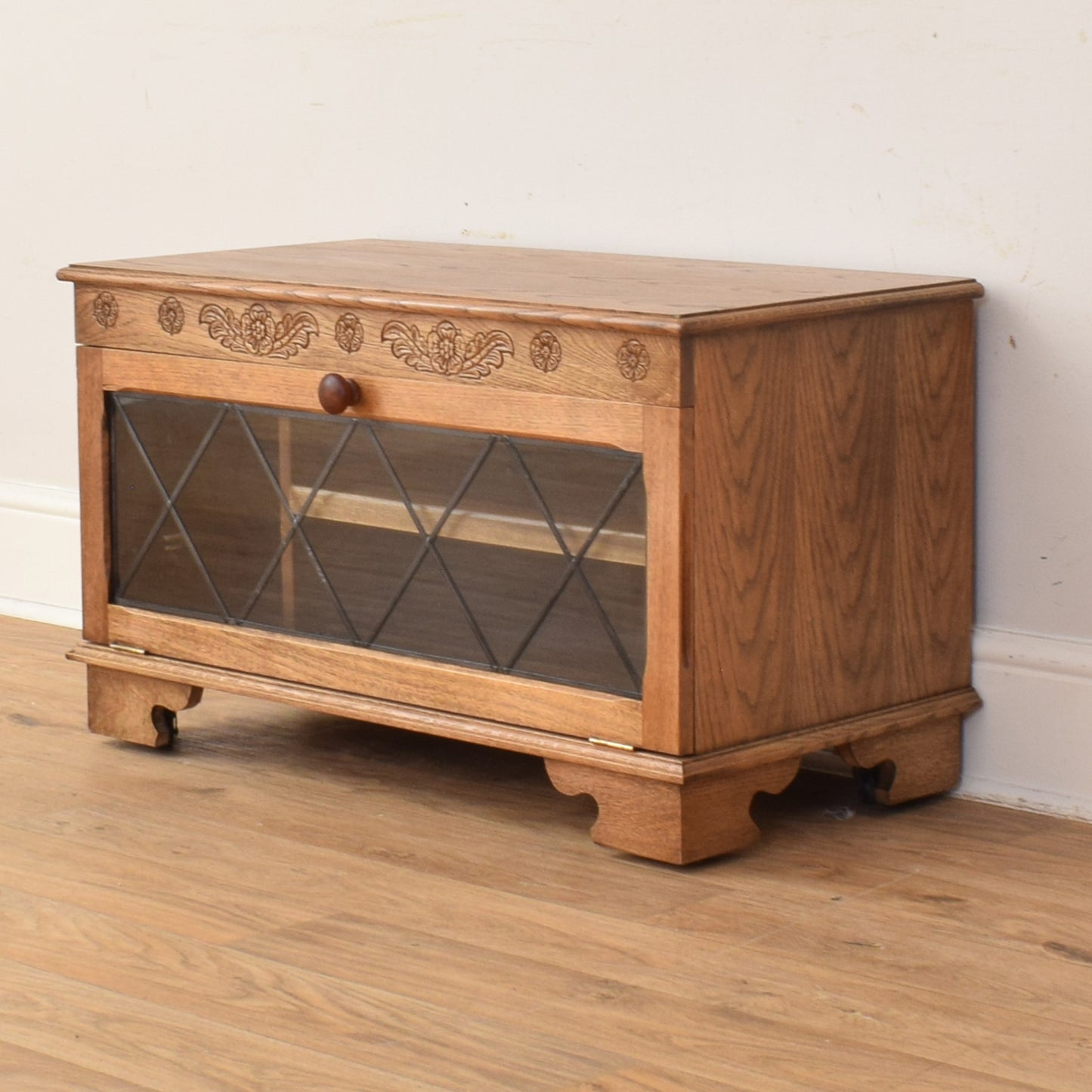 Oak TV Cabinet