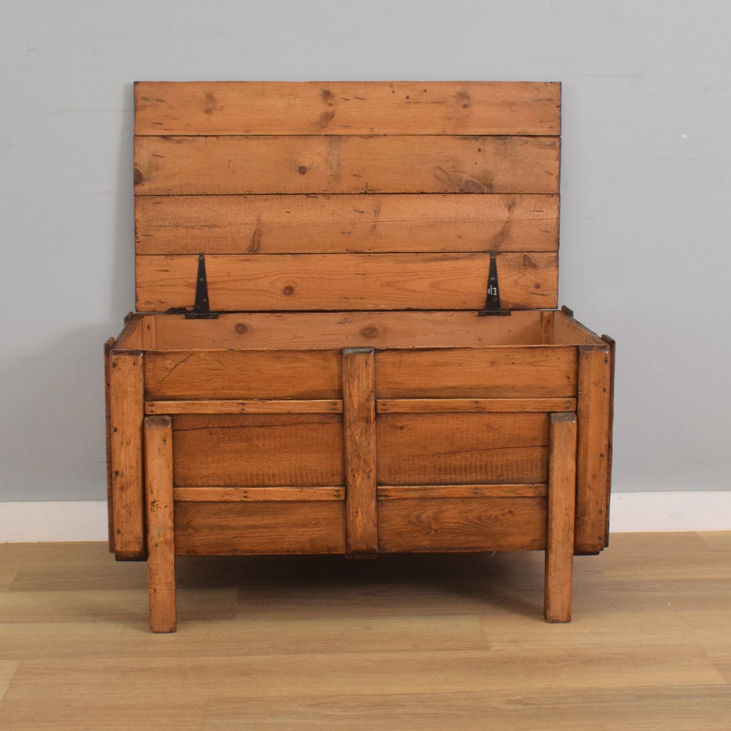 Rustic Pine Blanket Box