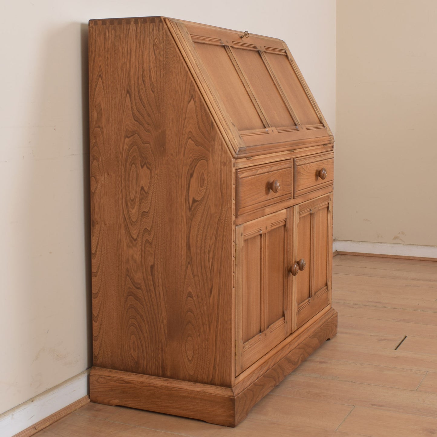 Ercol Bureau