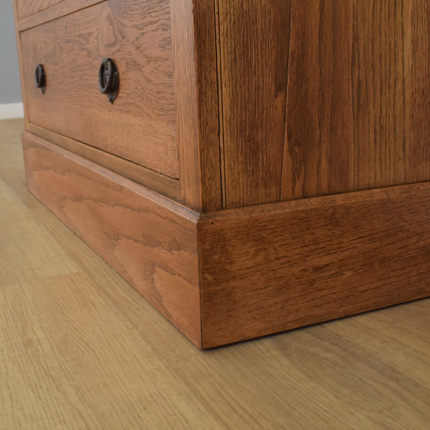 Large Robust Oak Chest of Drawers