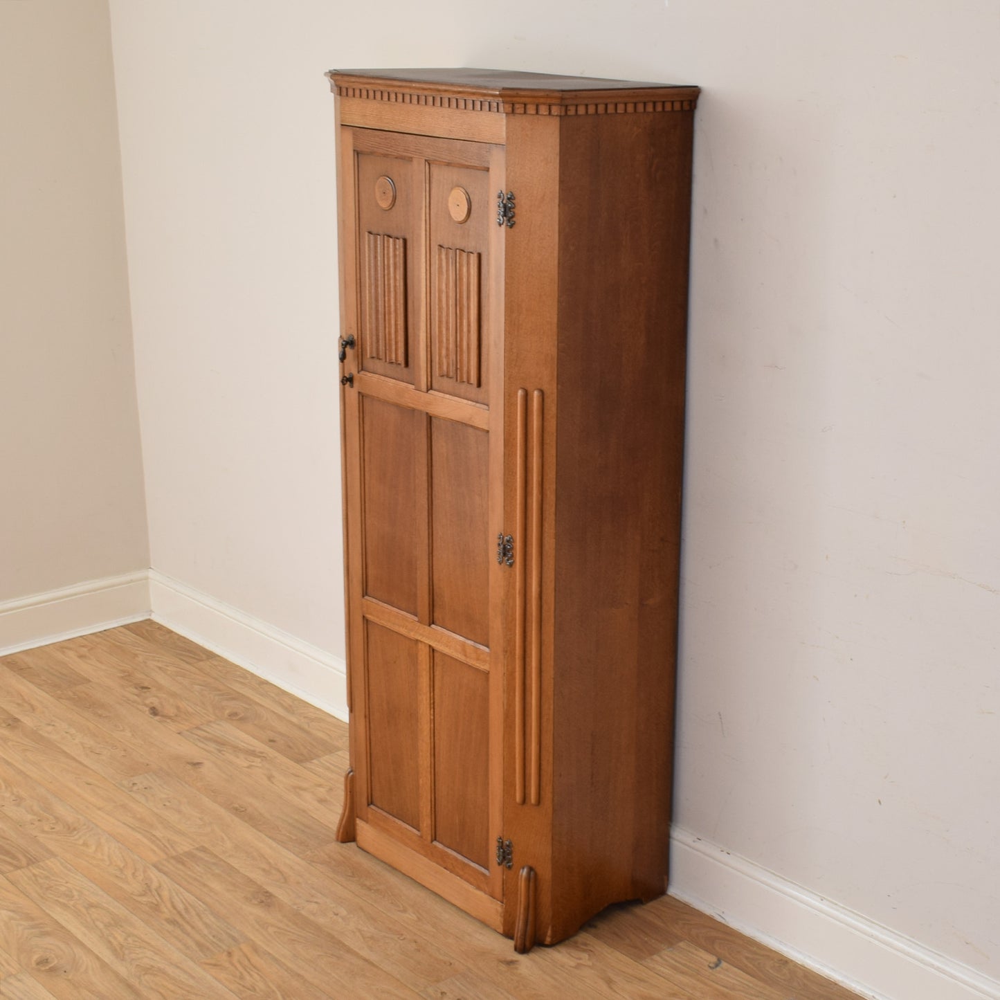 Oak Hallrobe