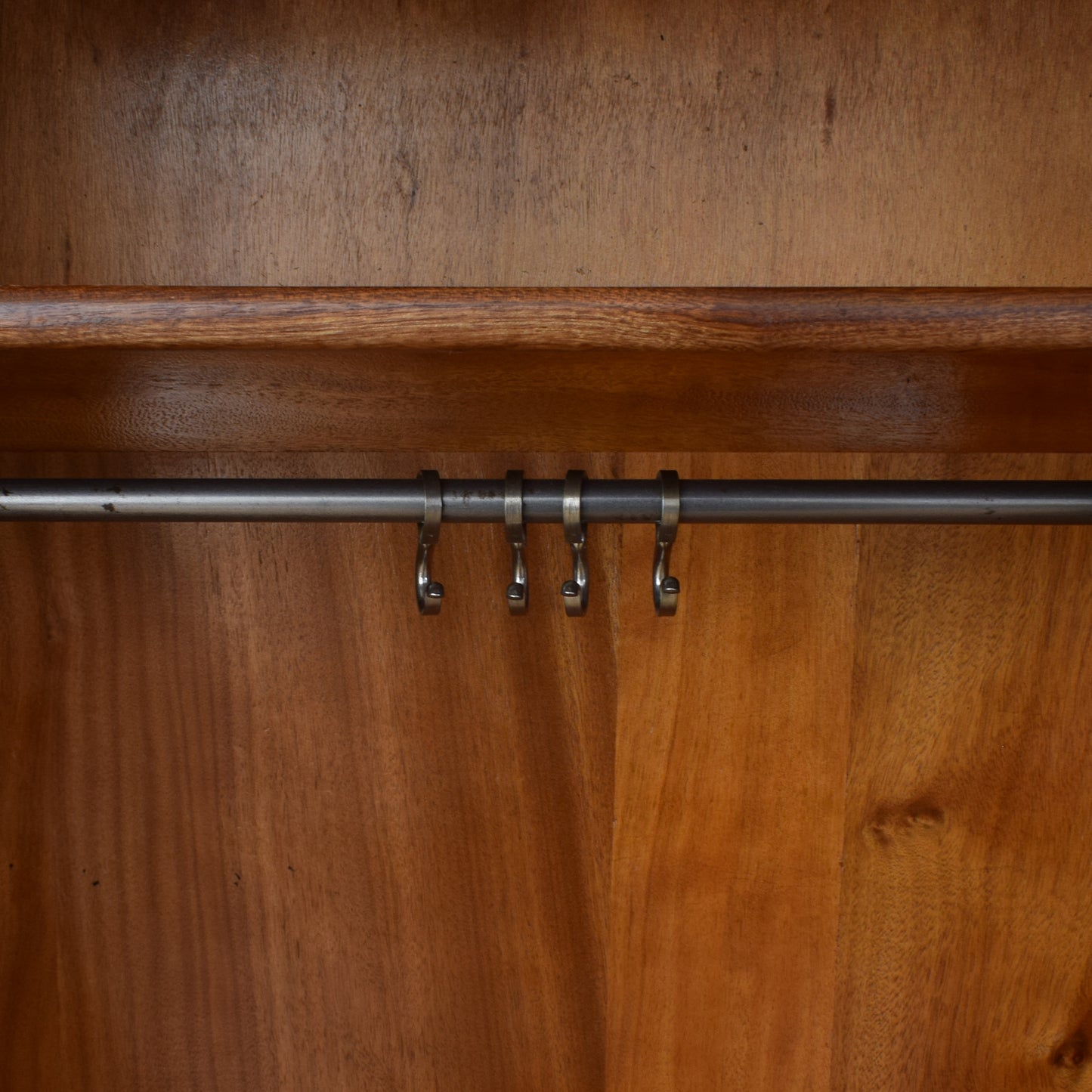 Oak Hallrobe