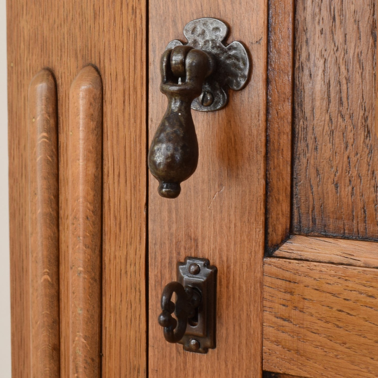 Oak Hallrobe