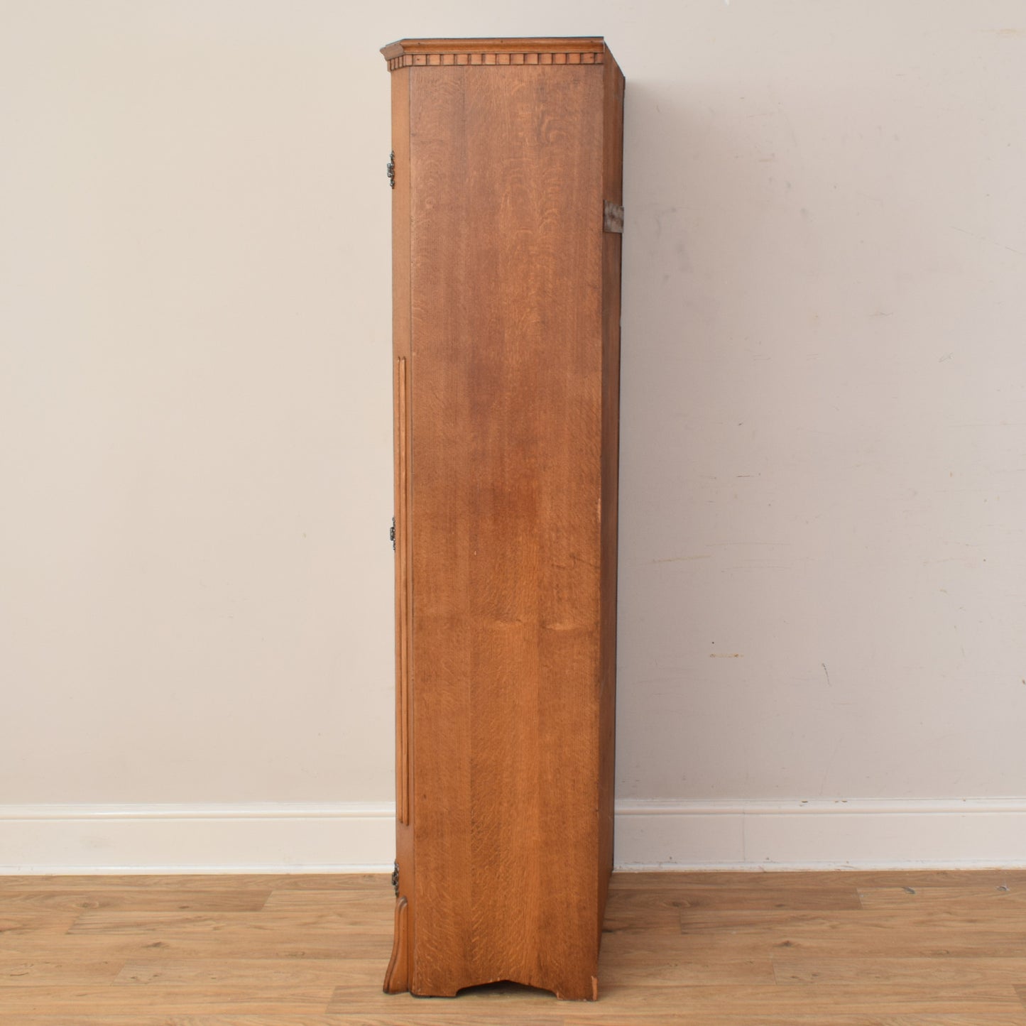 Oak Hallrobe