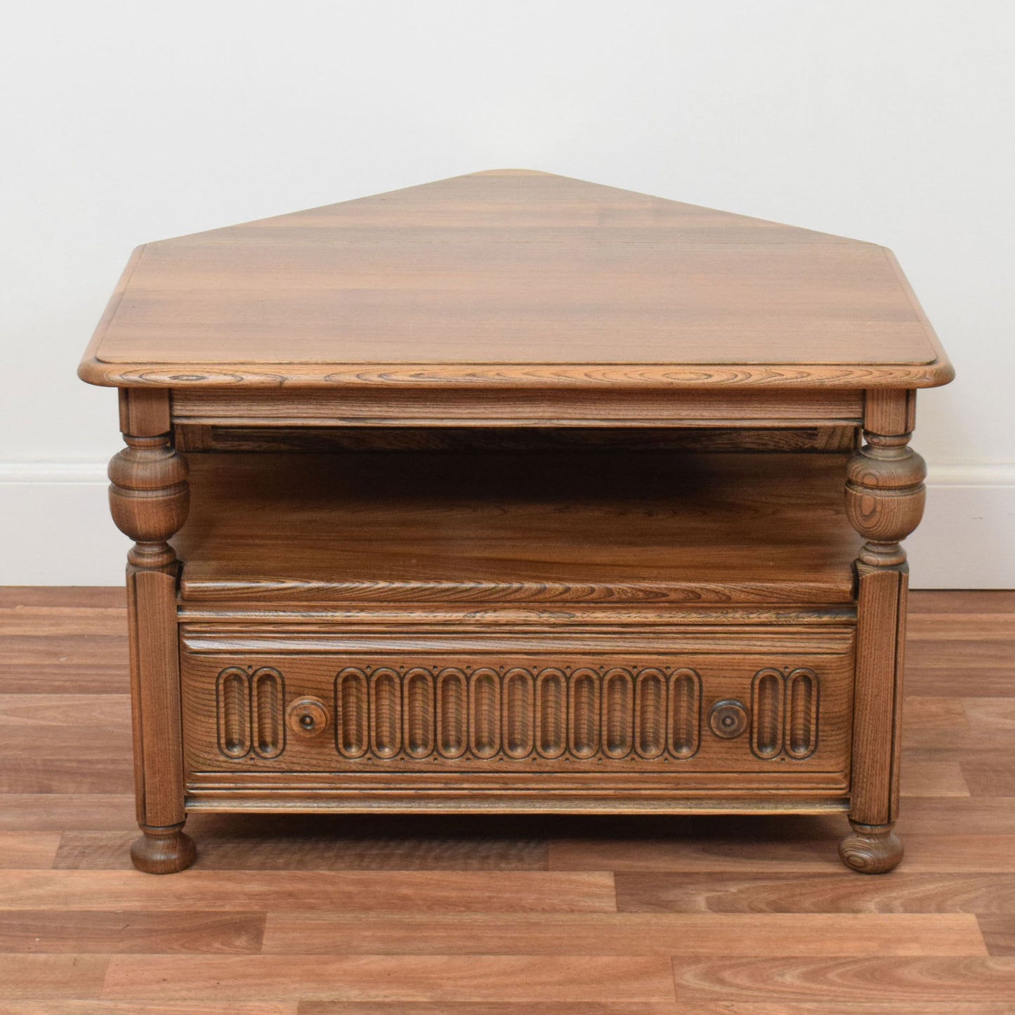 Ercol 'Warwick' TV Cabinet