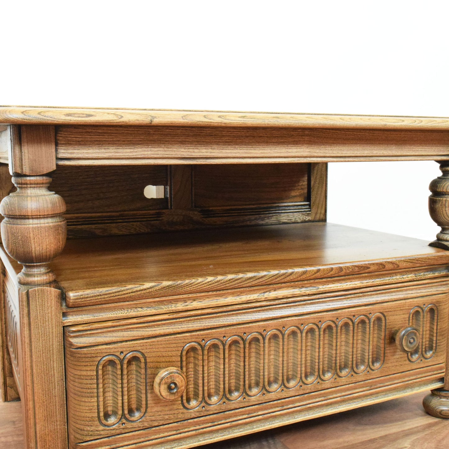 Ercol 'Warwick' TV Cabinet